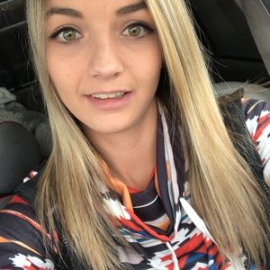 Meet your Posher, Hailey